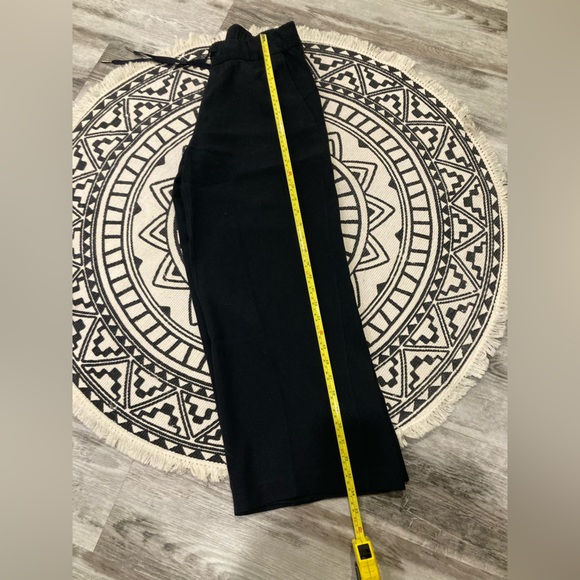 LULULEMON on the fly wide leg pants size 4 - Picture 4 of 4